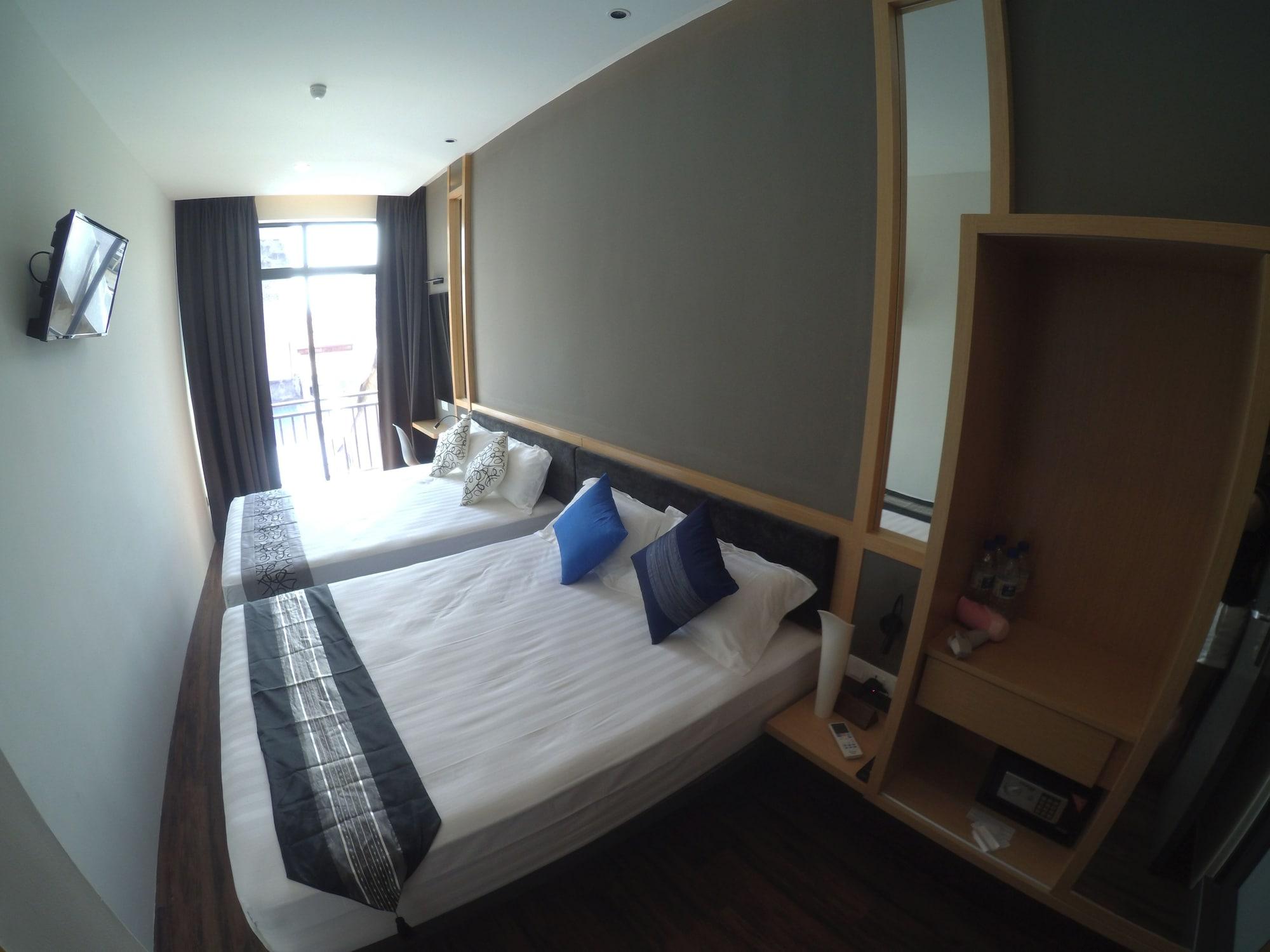 B Street Hotel George Town